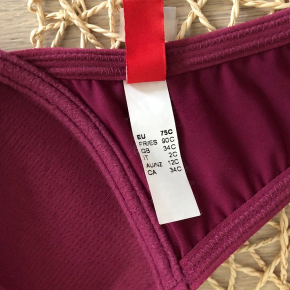 NWOT Triumph Front Closure Push Up Bra 34C - Picture 9 of 9